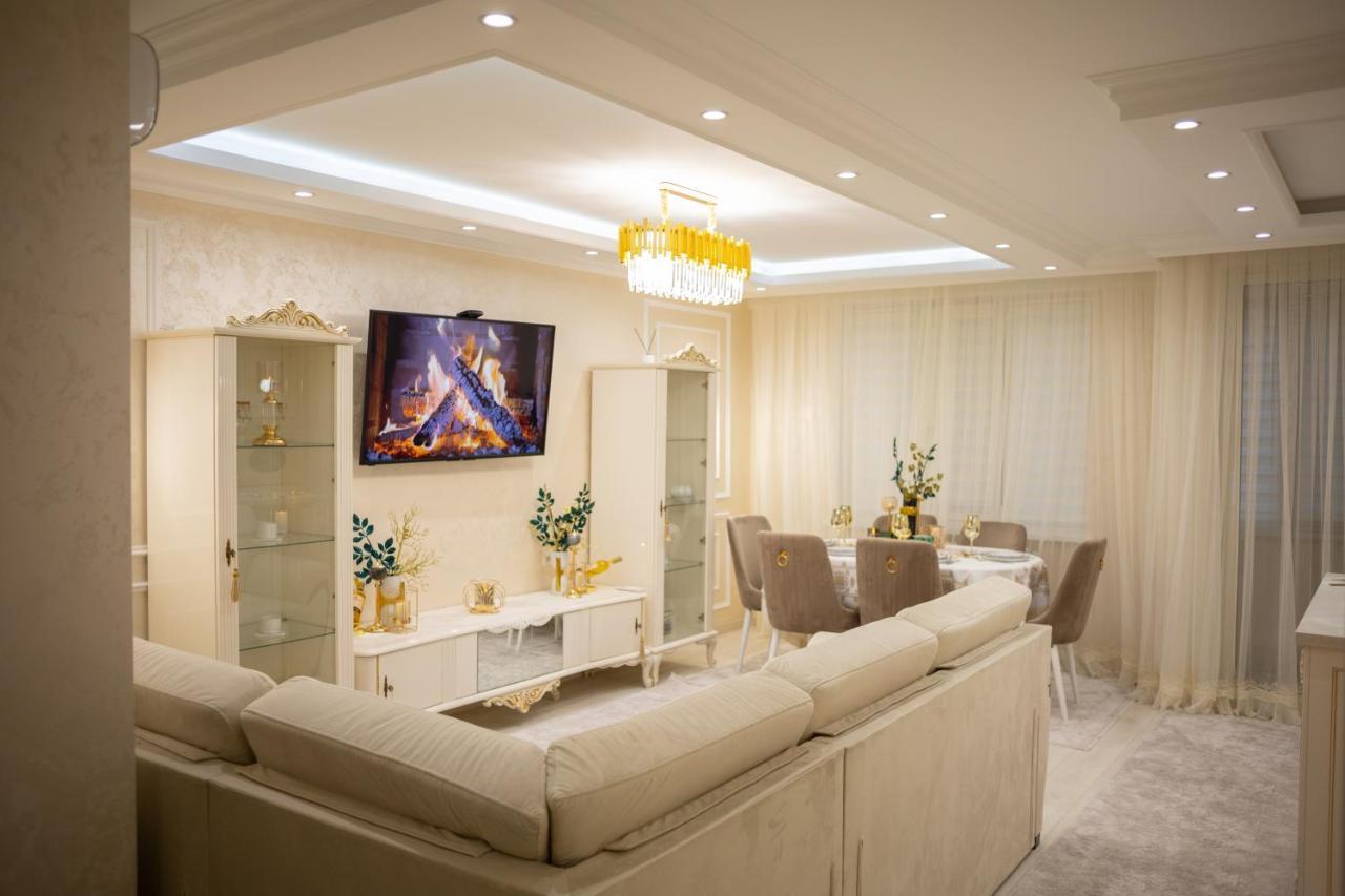 Center Candle Apartment Chişinau Exteriör bild